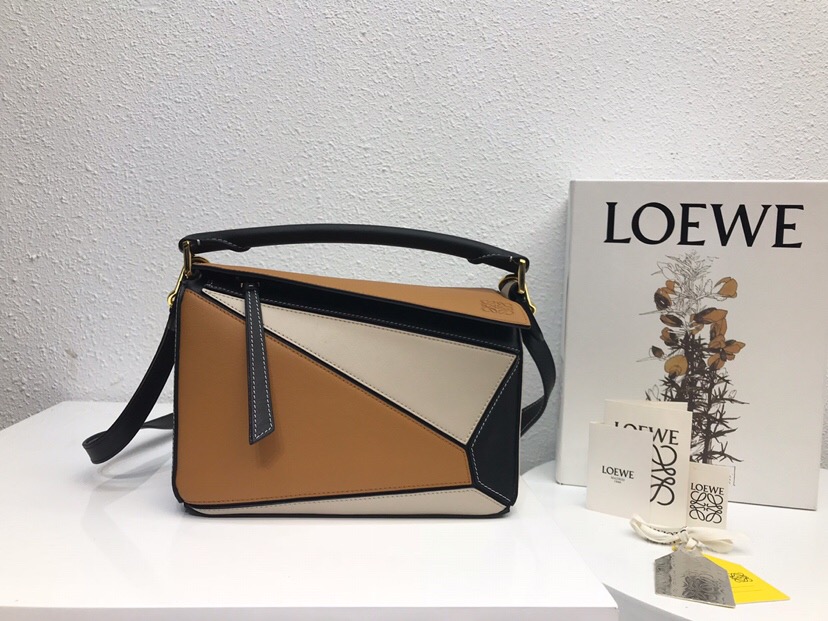 로에베 스몰 퍼즐백 크로스백 숄더백 남녀공용가방