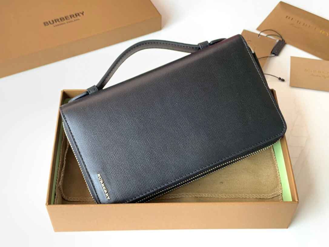 버버리 클러치백