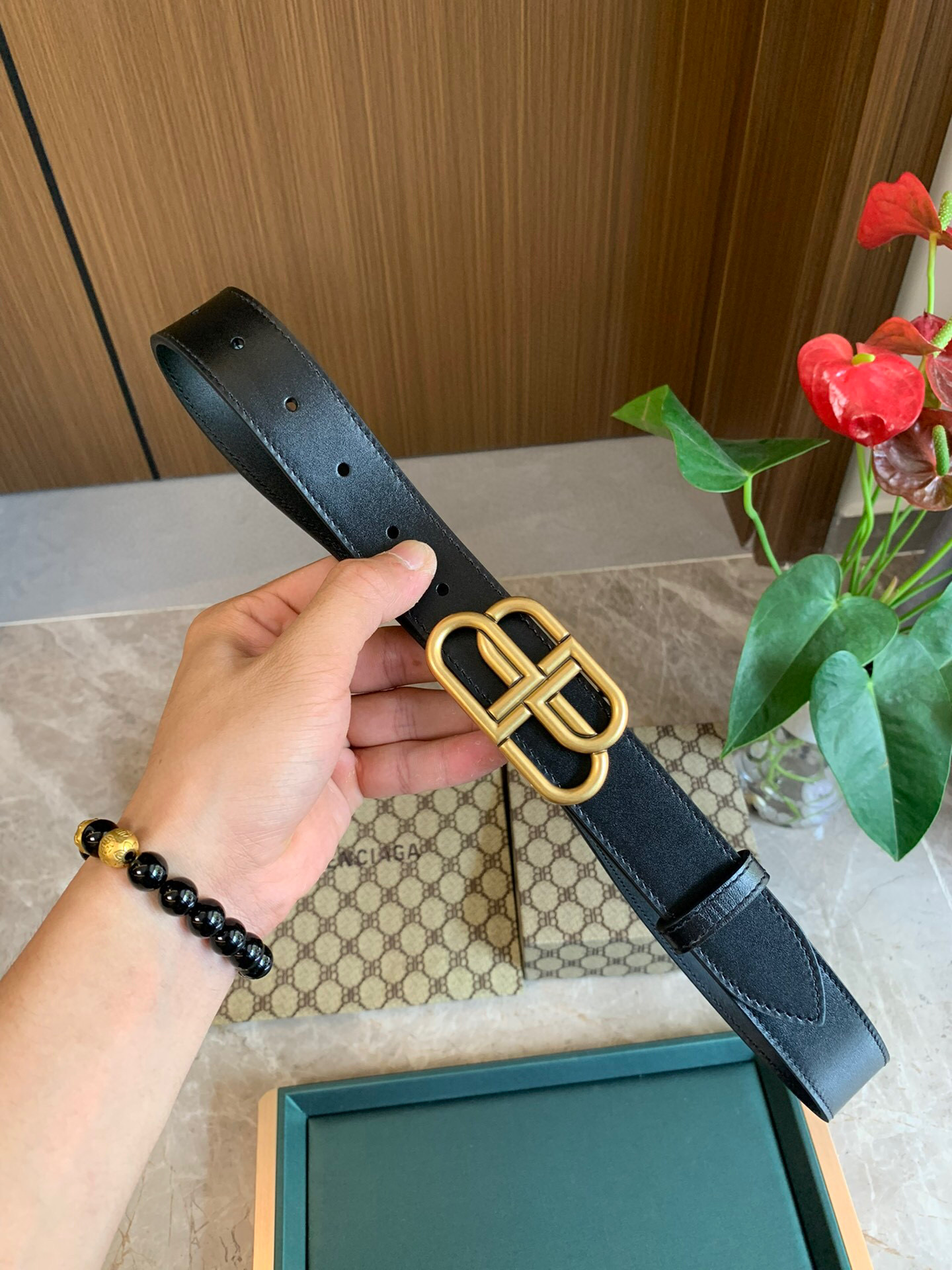 발렌시아가 남자 벨트