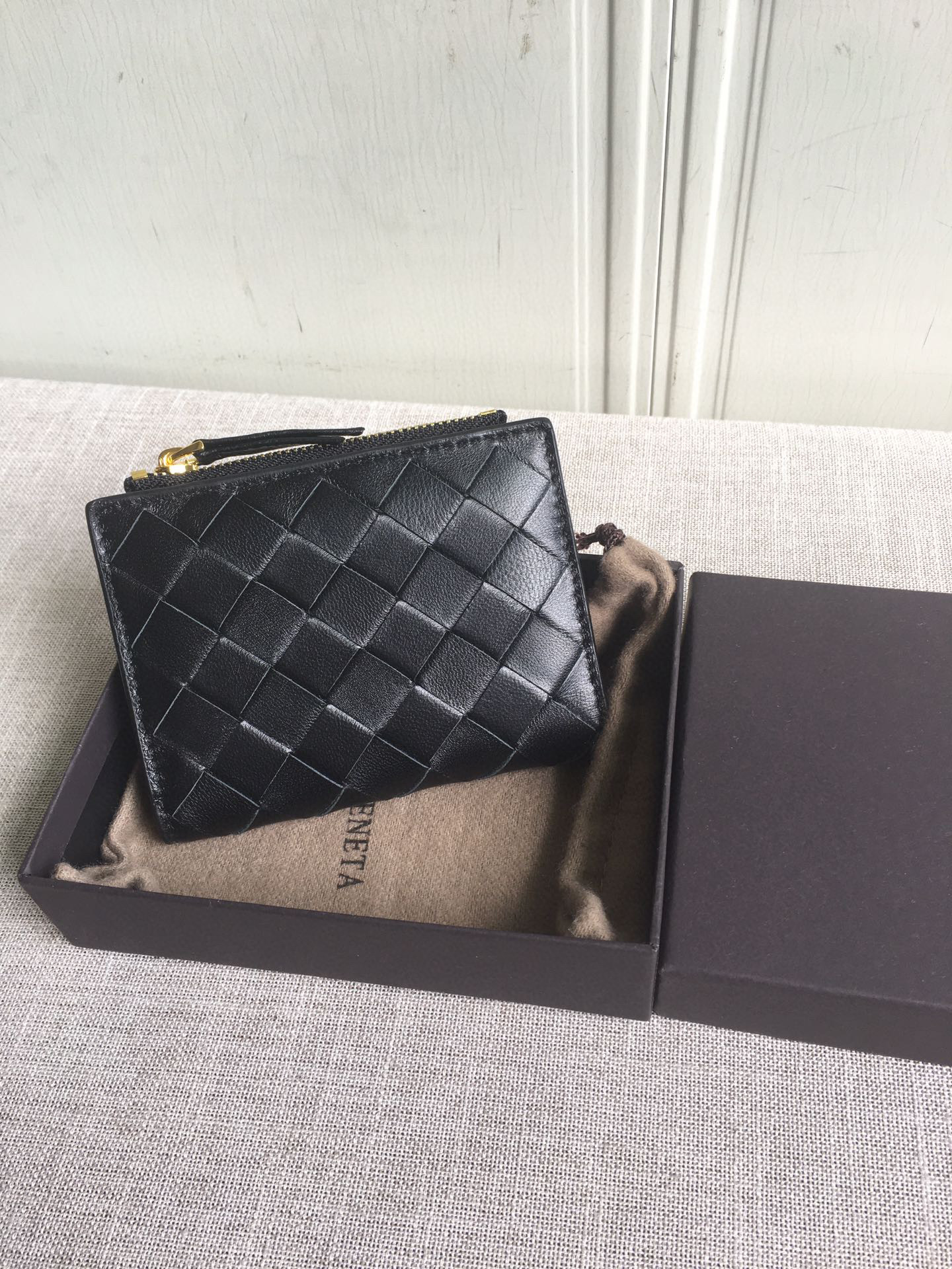 보테가베네타 남녀공용 지갑