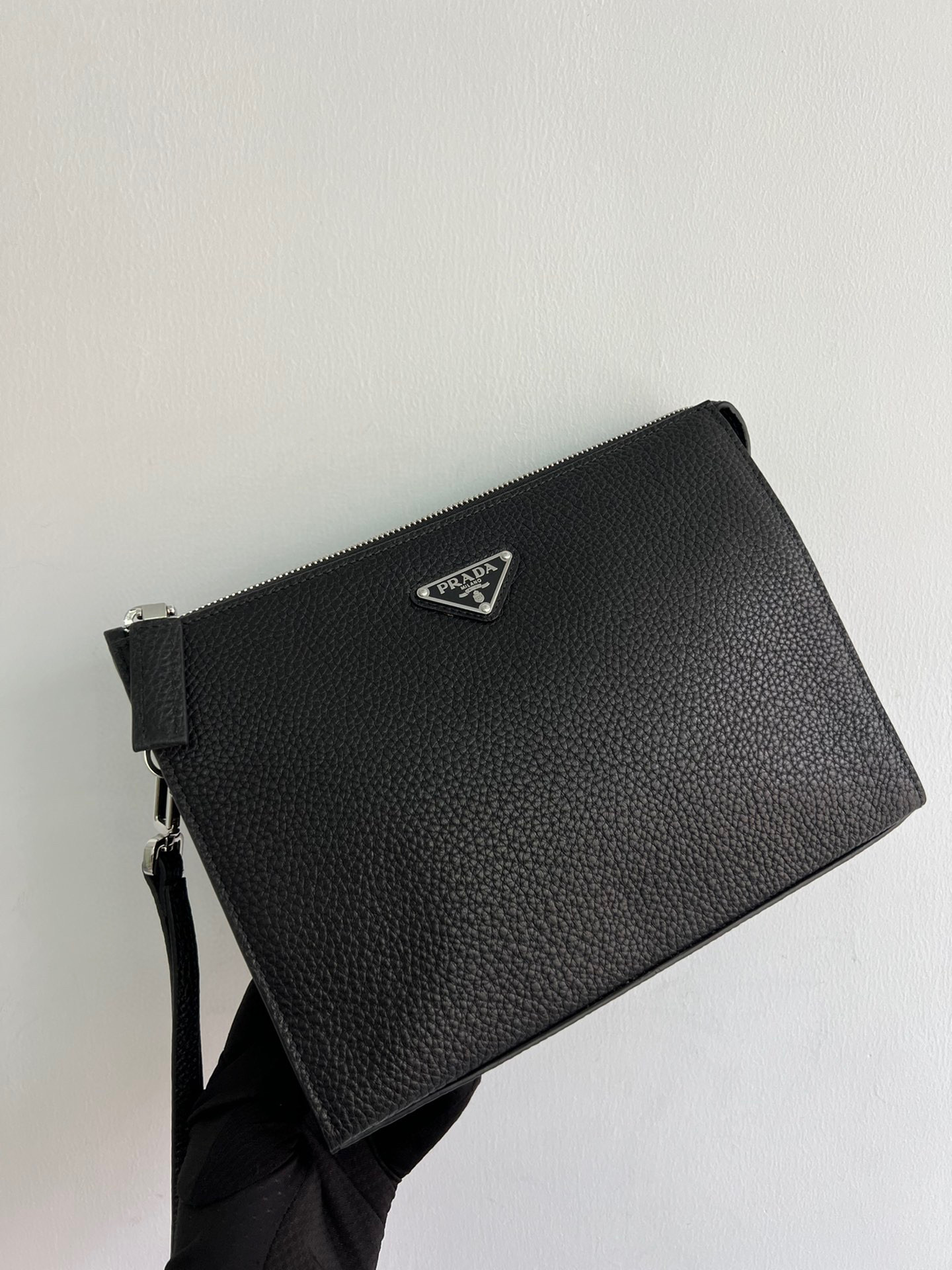 프라다 클러치백