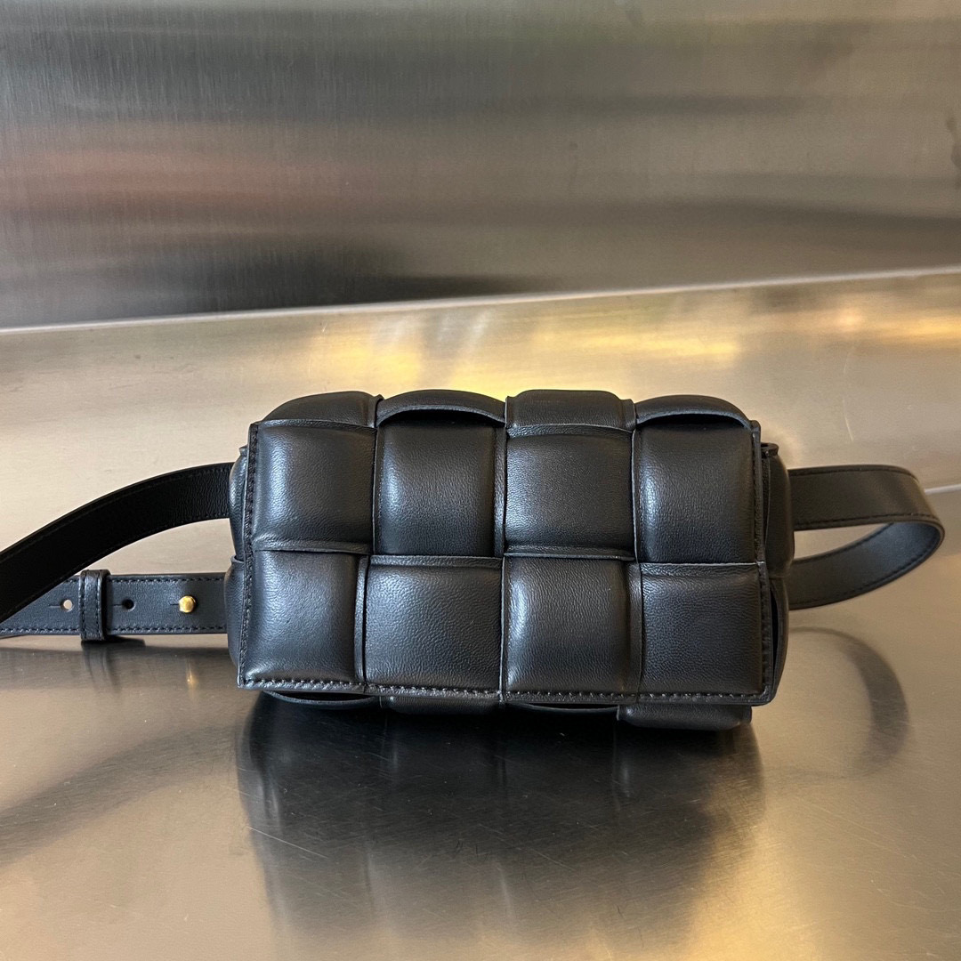 보테가베네타 여자가방 710075