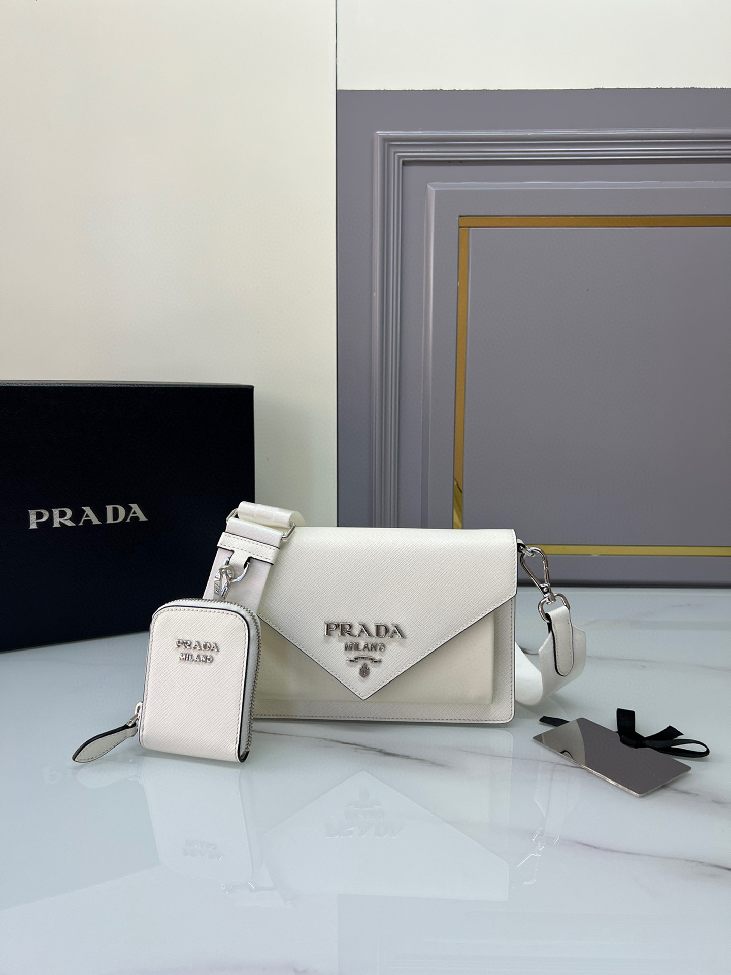 프라다 여자가방 1BP020A