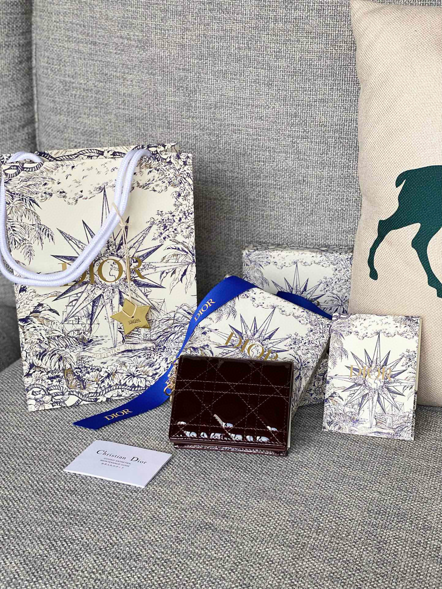 디올 여자 반지갑 S01780