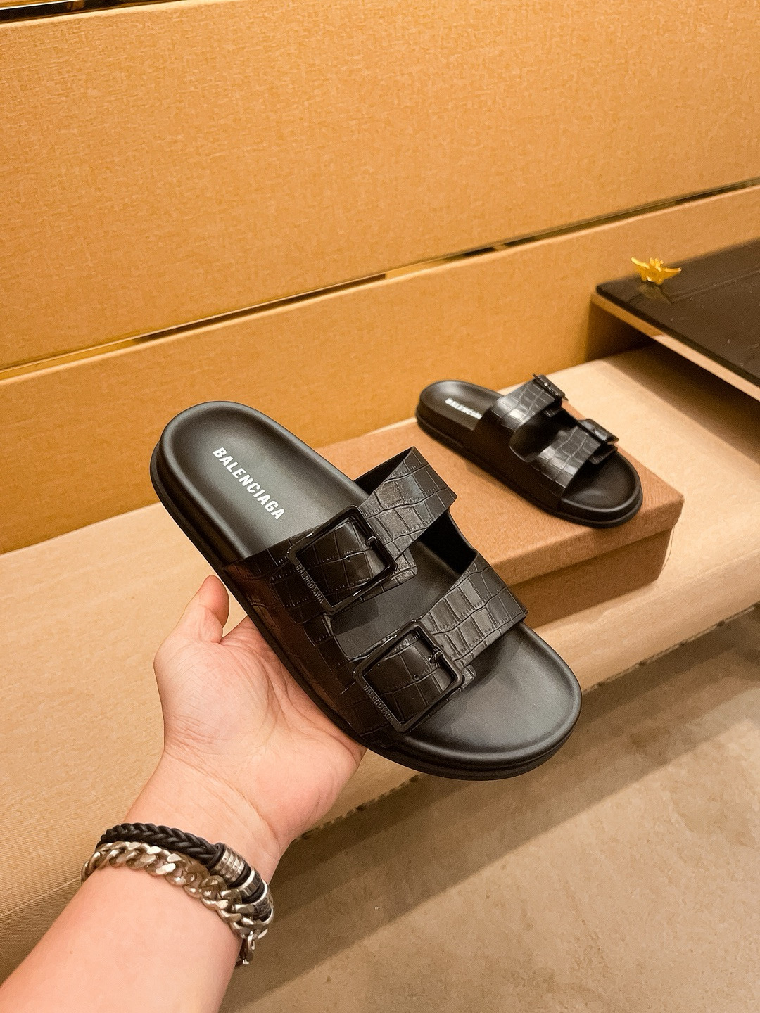 발렌시아가 남자 슬리퍼