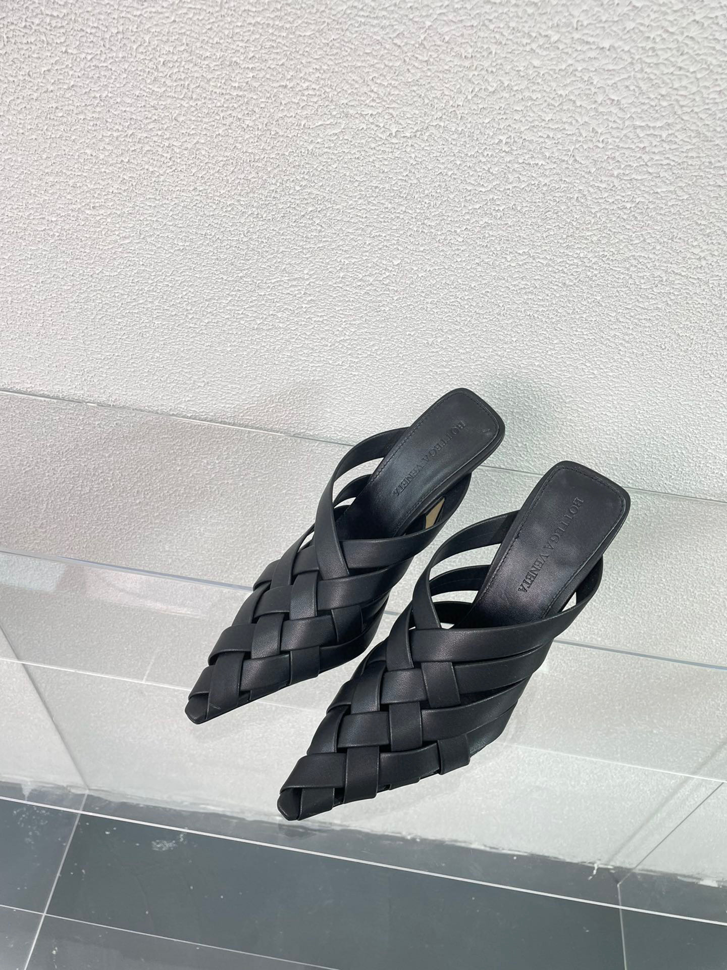 보테가베네타 여자 슬리퍼