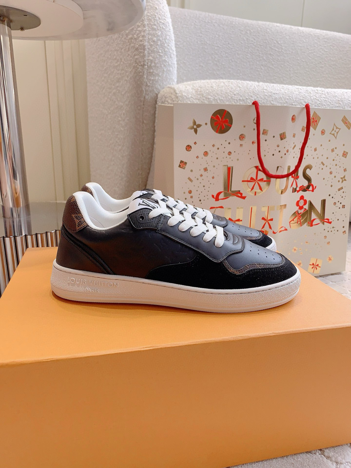 루이비통 남녀공용 스니커즈 운동화 신발