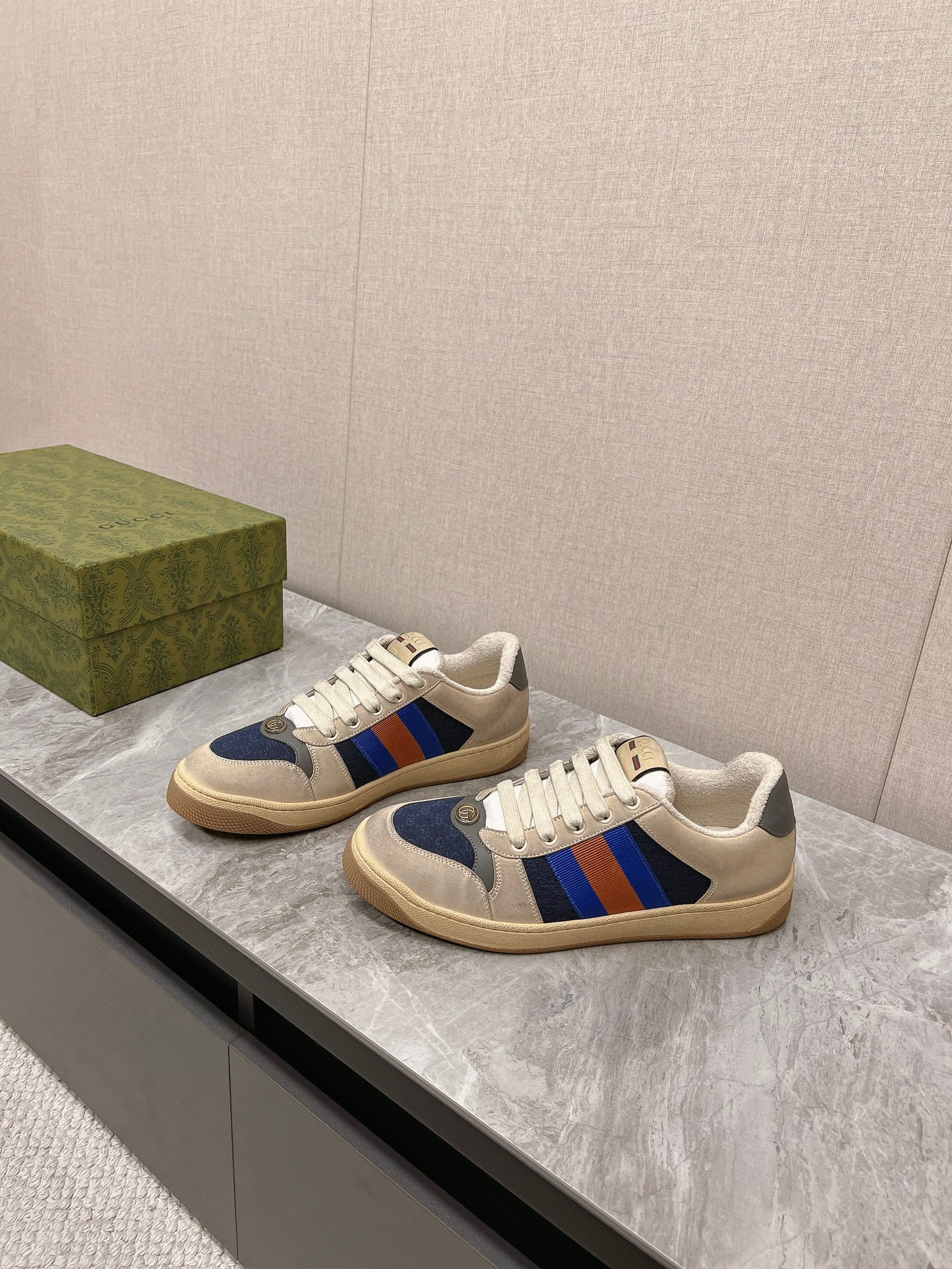 구찌 남녀공용 신발 운동화