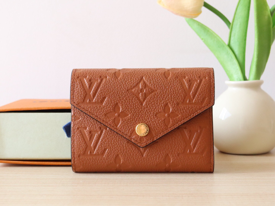 루이비통 여자 반지갑 M11988