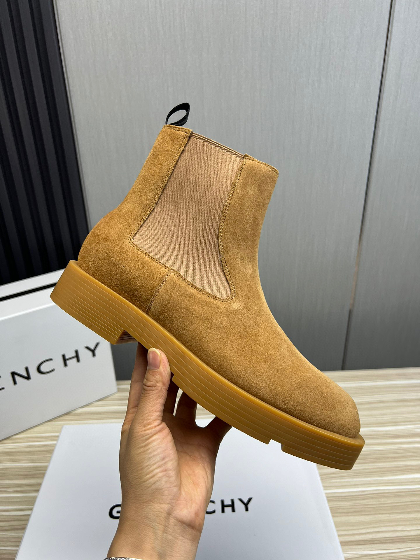 지방시 남자 부츠