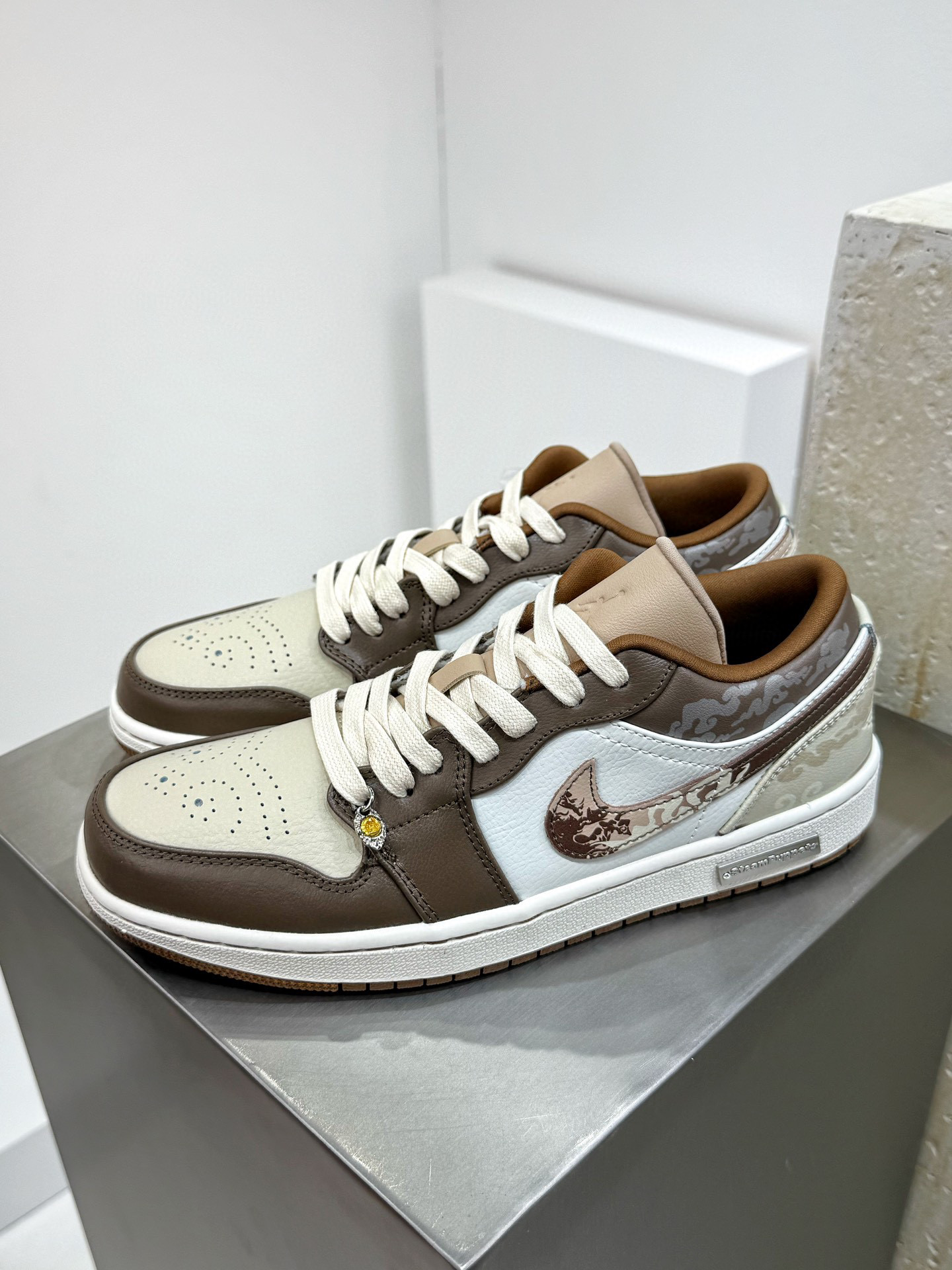 나이키 에어조던 1 신발 운동화 스니커즈