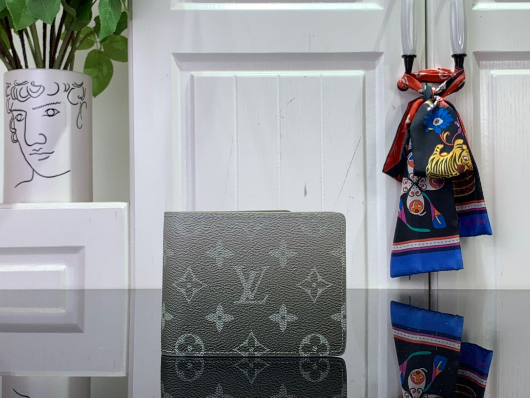 루이비통 남자 반지갑 M60895