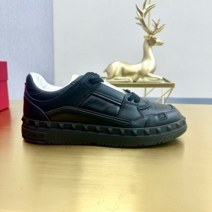 발렌티노 남녀공용 스니커즈 신발 운동화