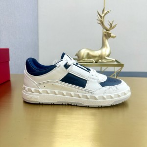 발렌티노 남녀공용 스니커즈 신발 운동화