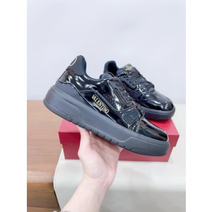 발렌티노 남녀공용 스니커즈 신발 운동화