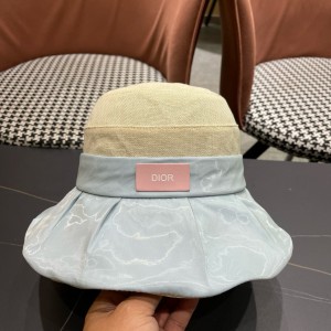 디올 모자