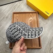 펜* 모자