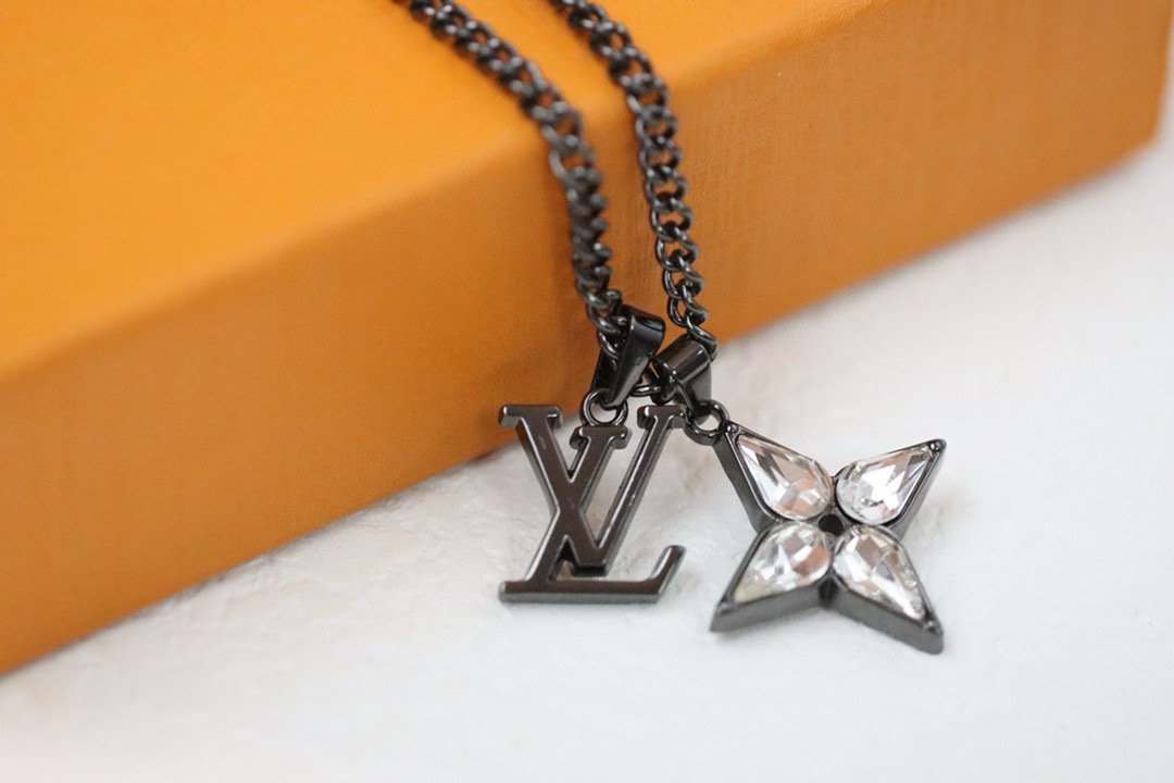 루이비통 목걸이