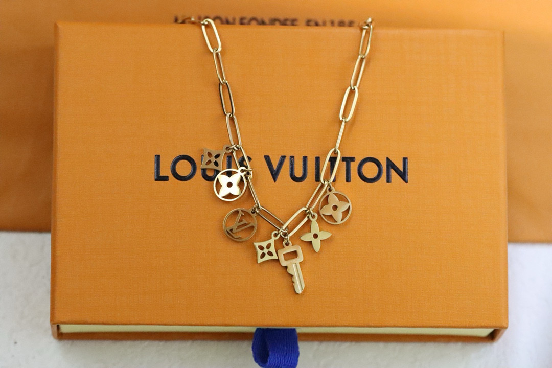 루이비통 목걸이