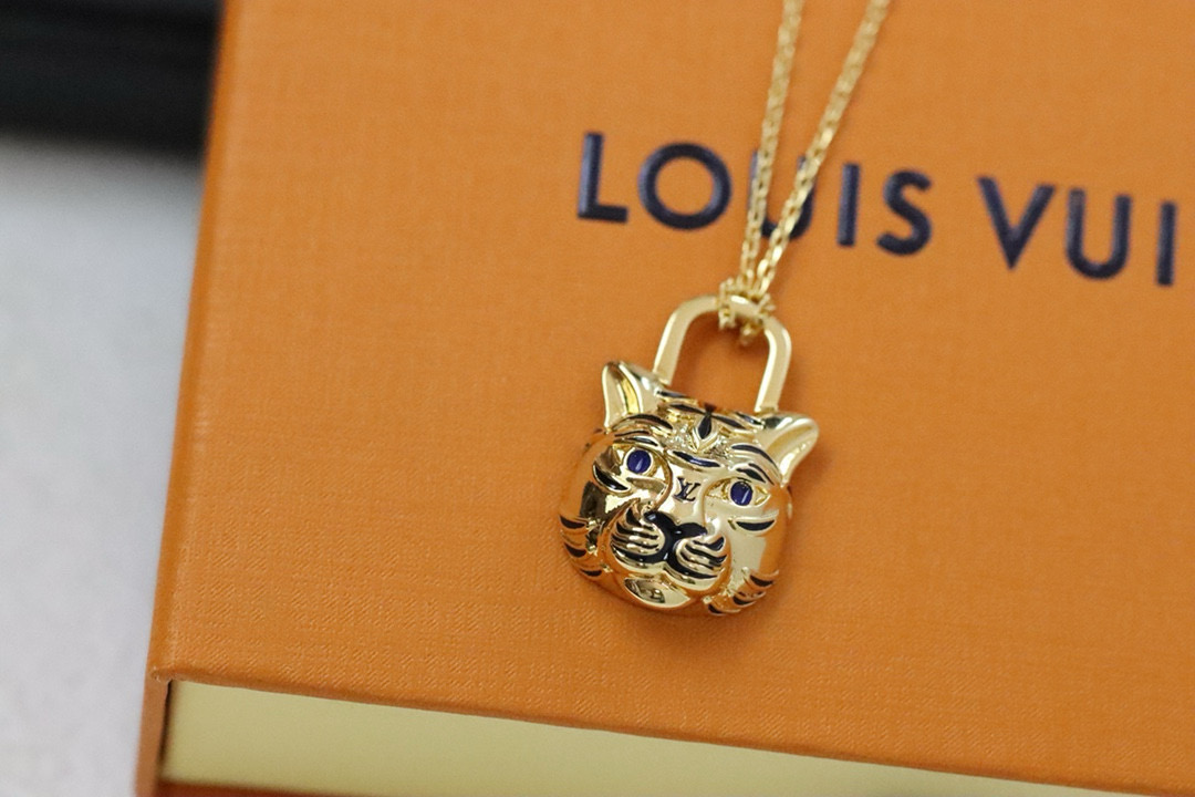 루이비통 목걸이