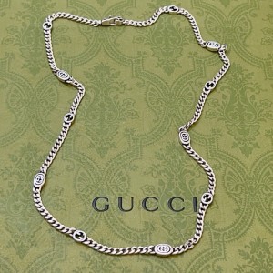 구찌 목걸이