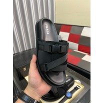 프라다 남자 슬리퍼