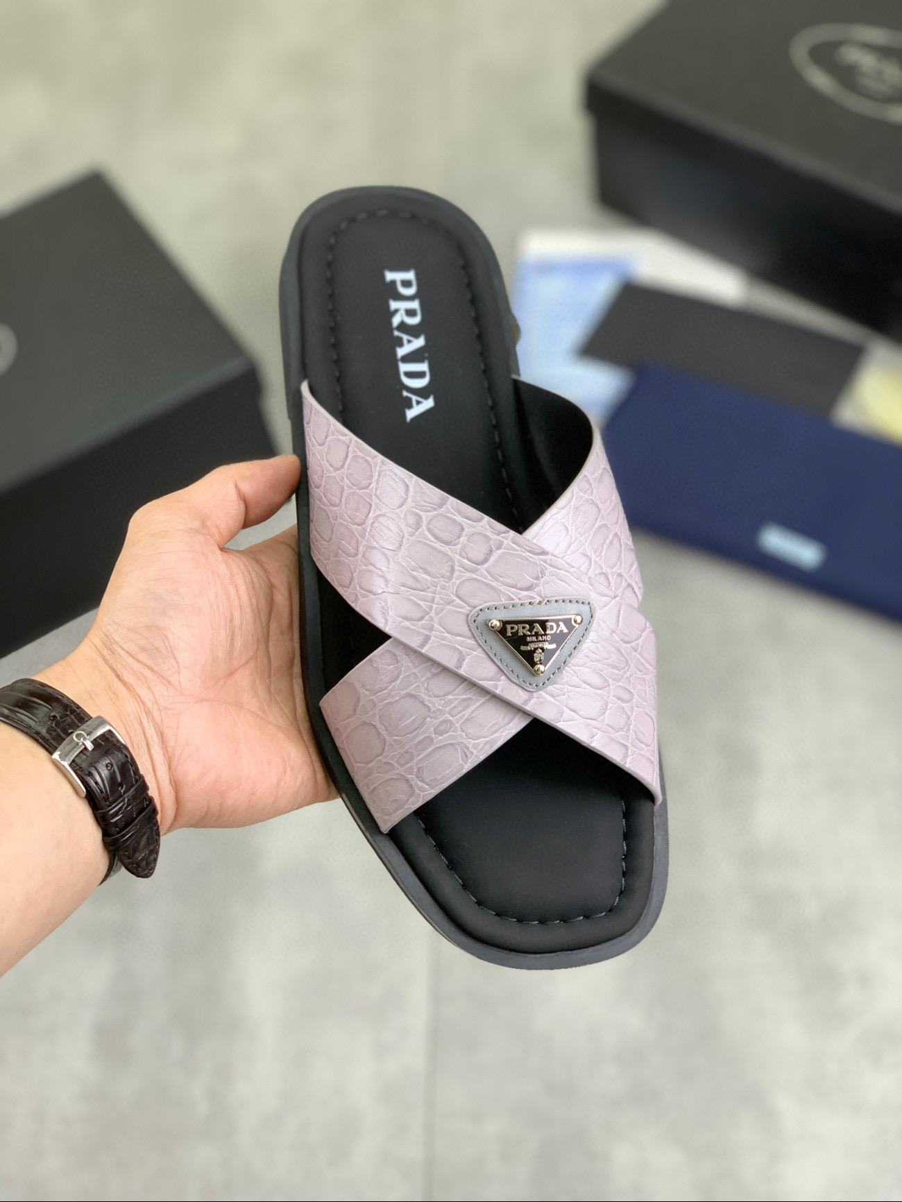 프라다 남자 슬리퍼