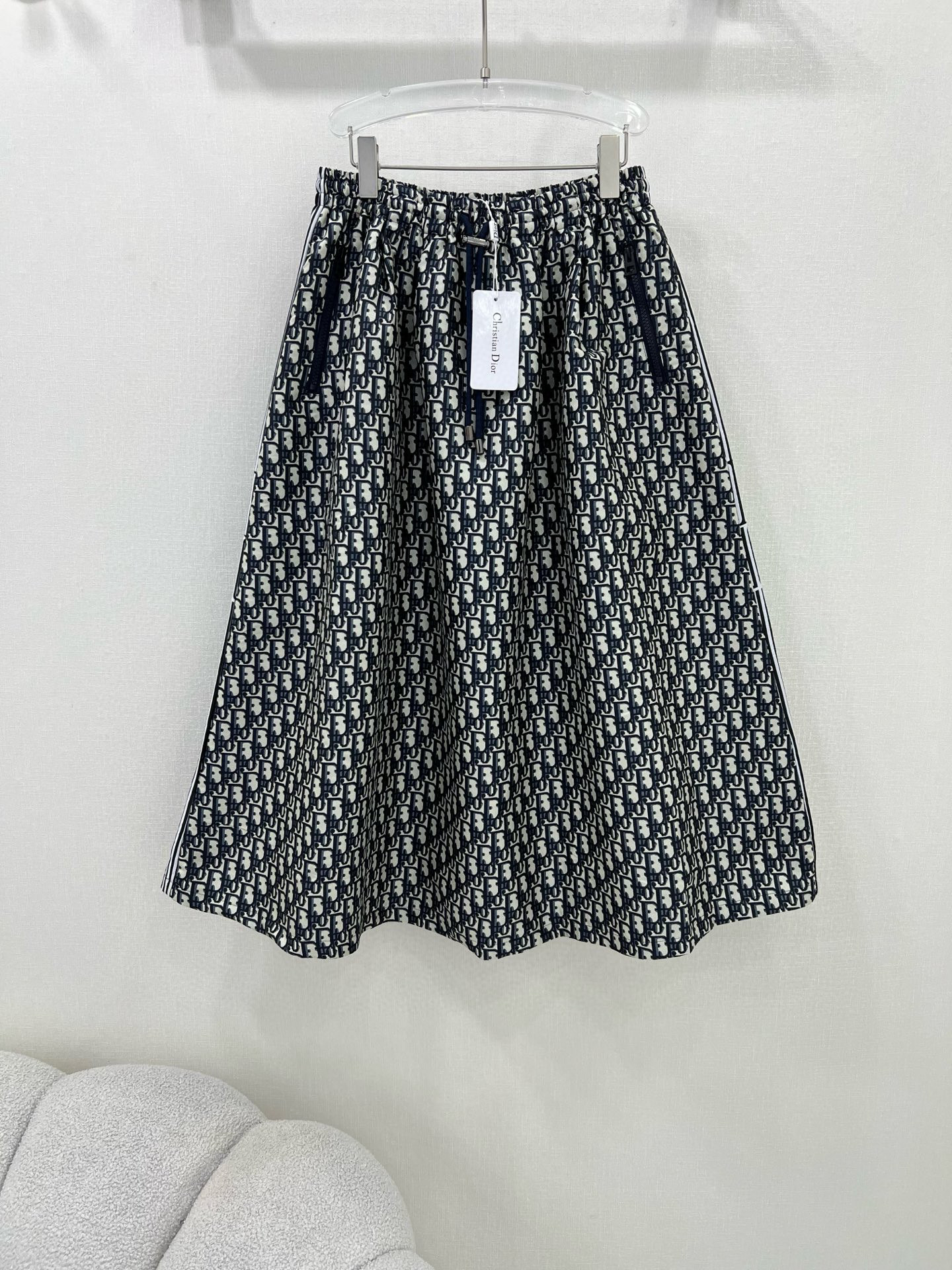 디올 여자 치마