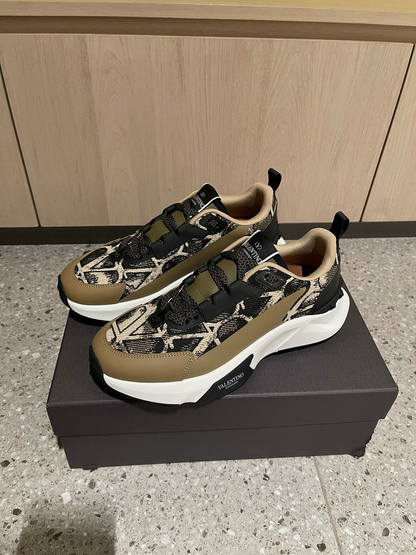 발렌티노 남자 신발 운동화 스니커즈