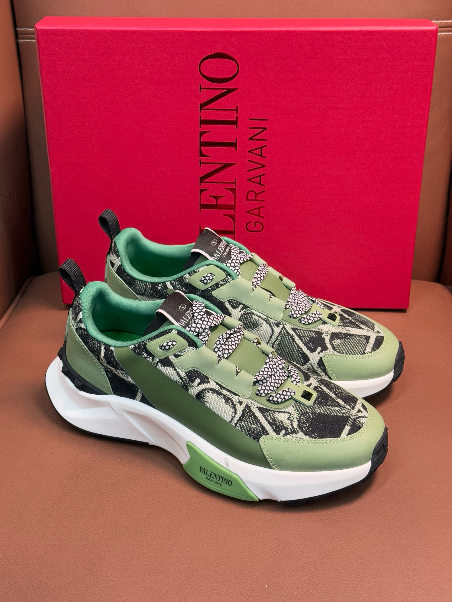발렌티노 남자 신발 운동화 스니커즈