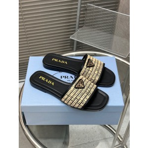 프라다 여자 슬리퍼