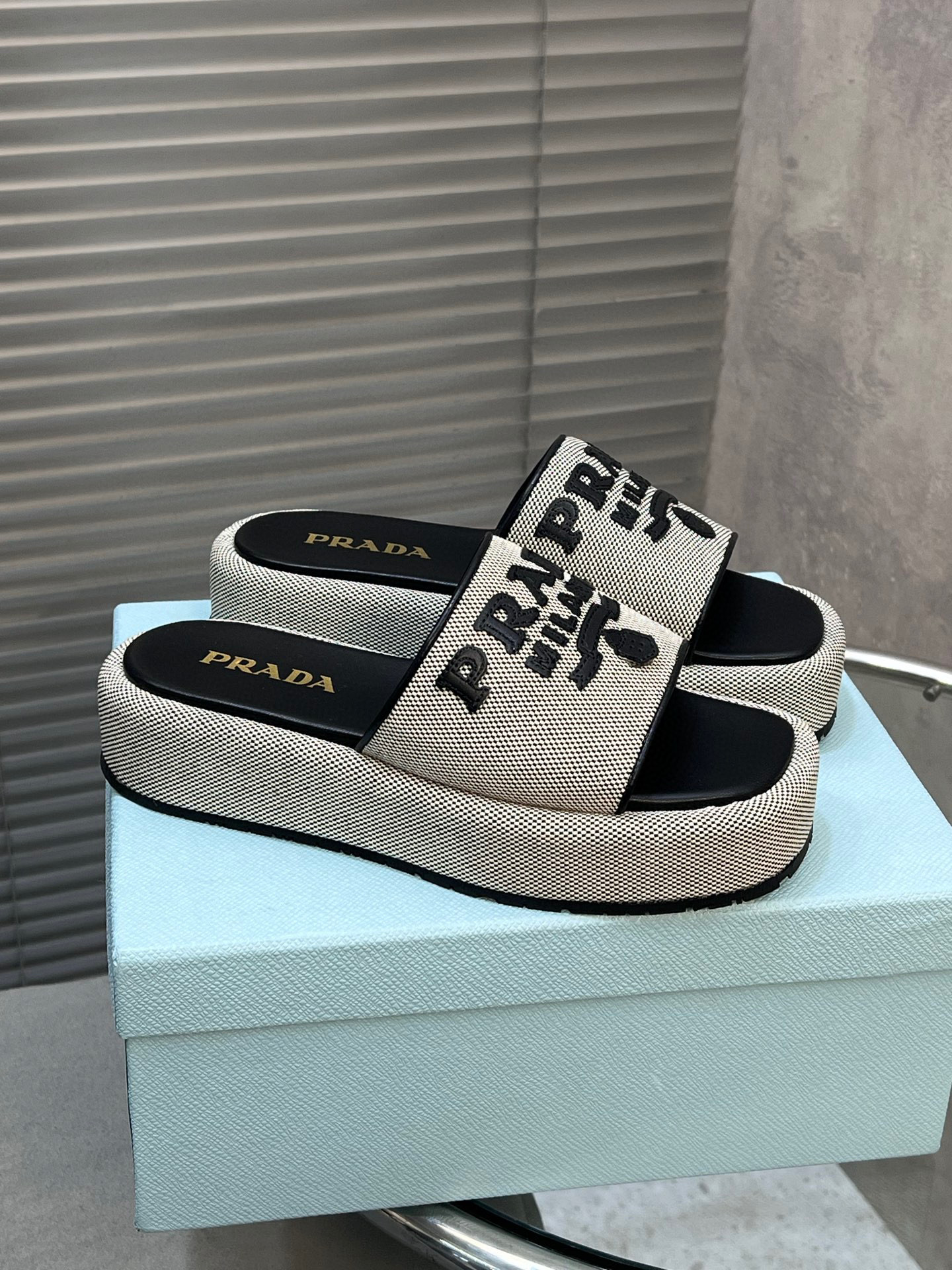 프라다 여자 슬리퍼 4.5cm