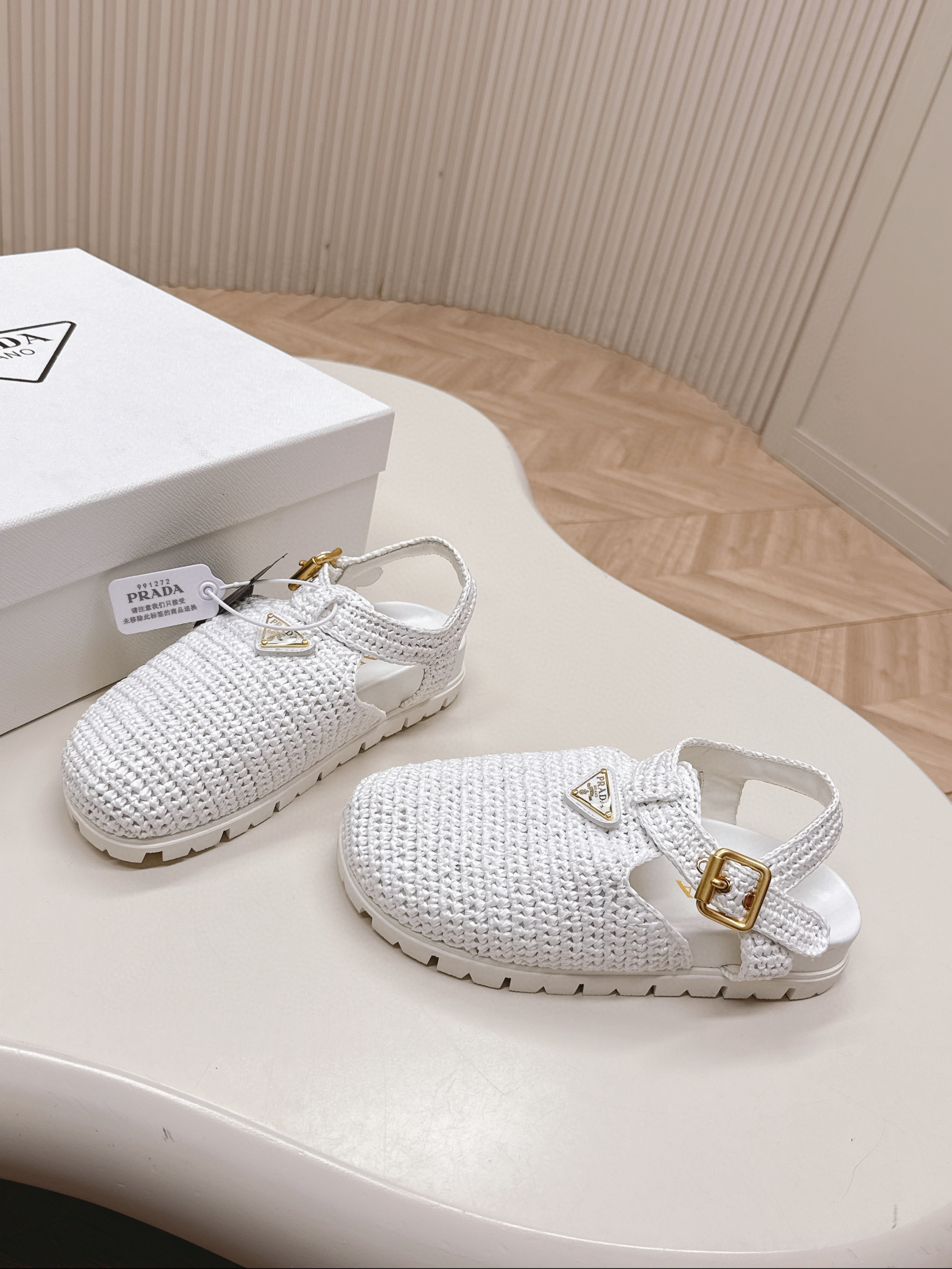 프라다 여자 샌들