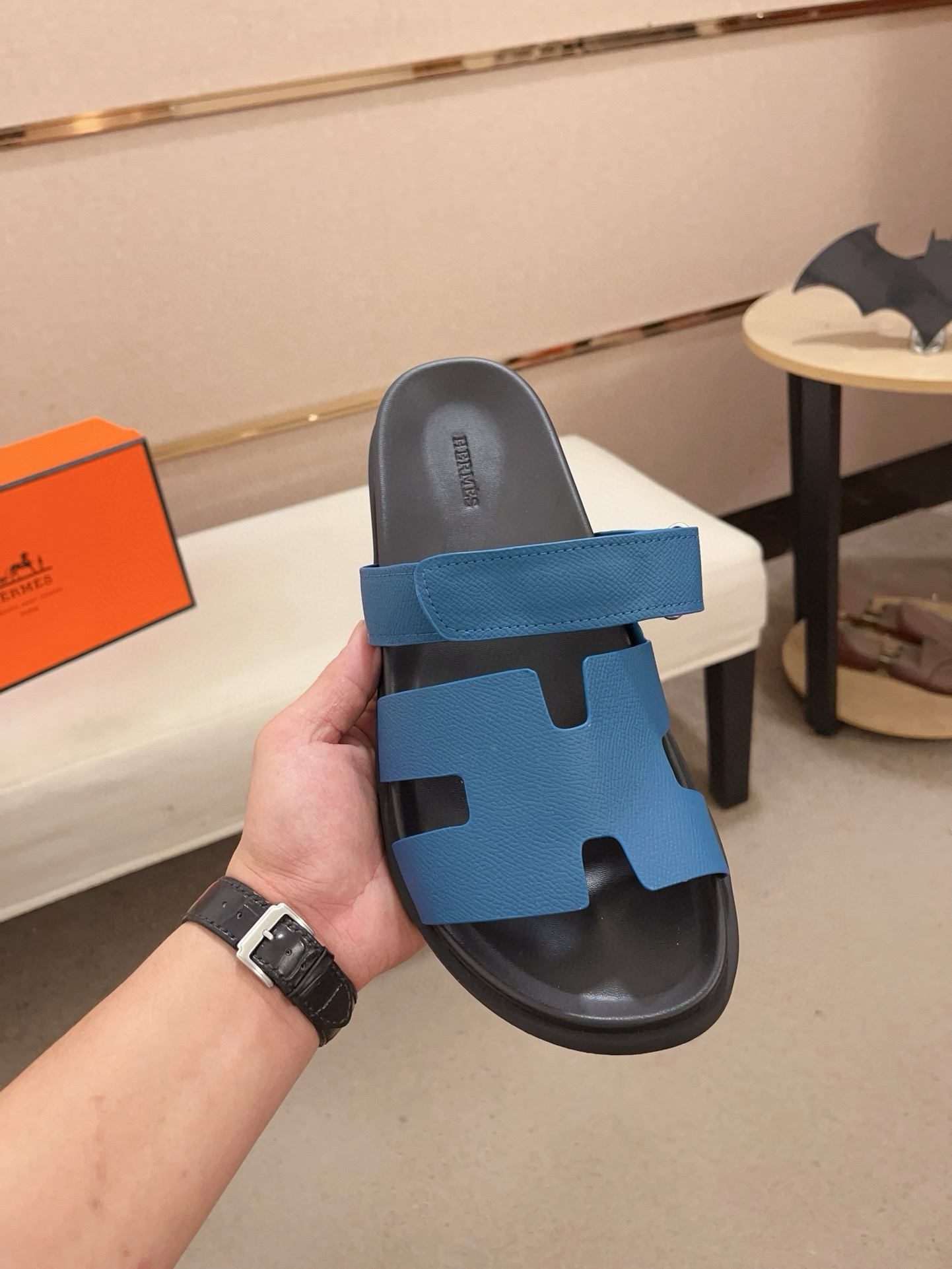 에르메스 남자 슬리퍼