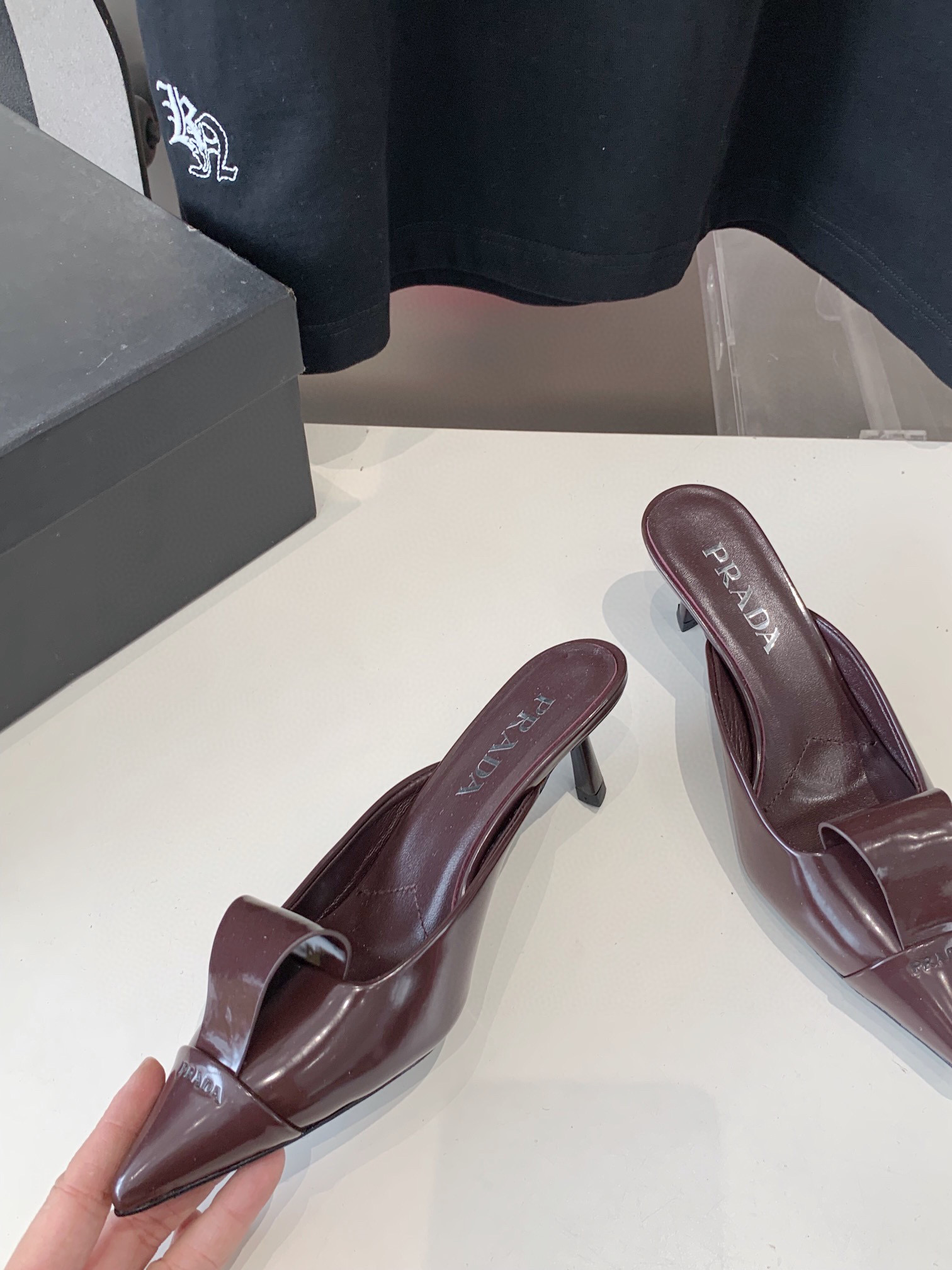 프라다 여자 슬리퍼