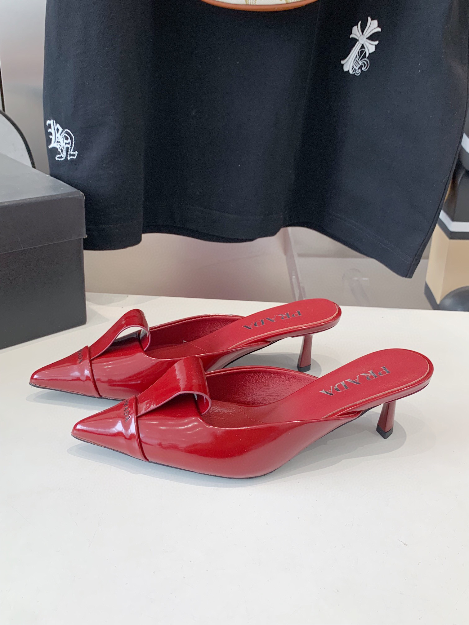 프라다 여자 슬리퍼