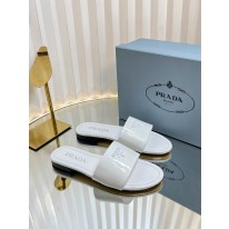 프라다 여자 슬리퍼