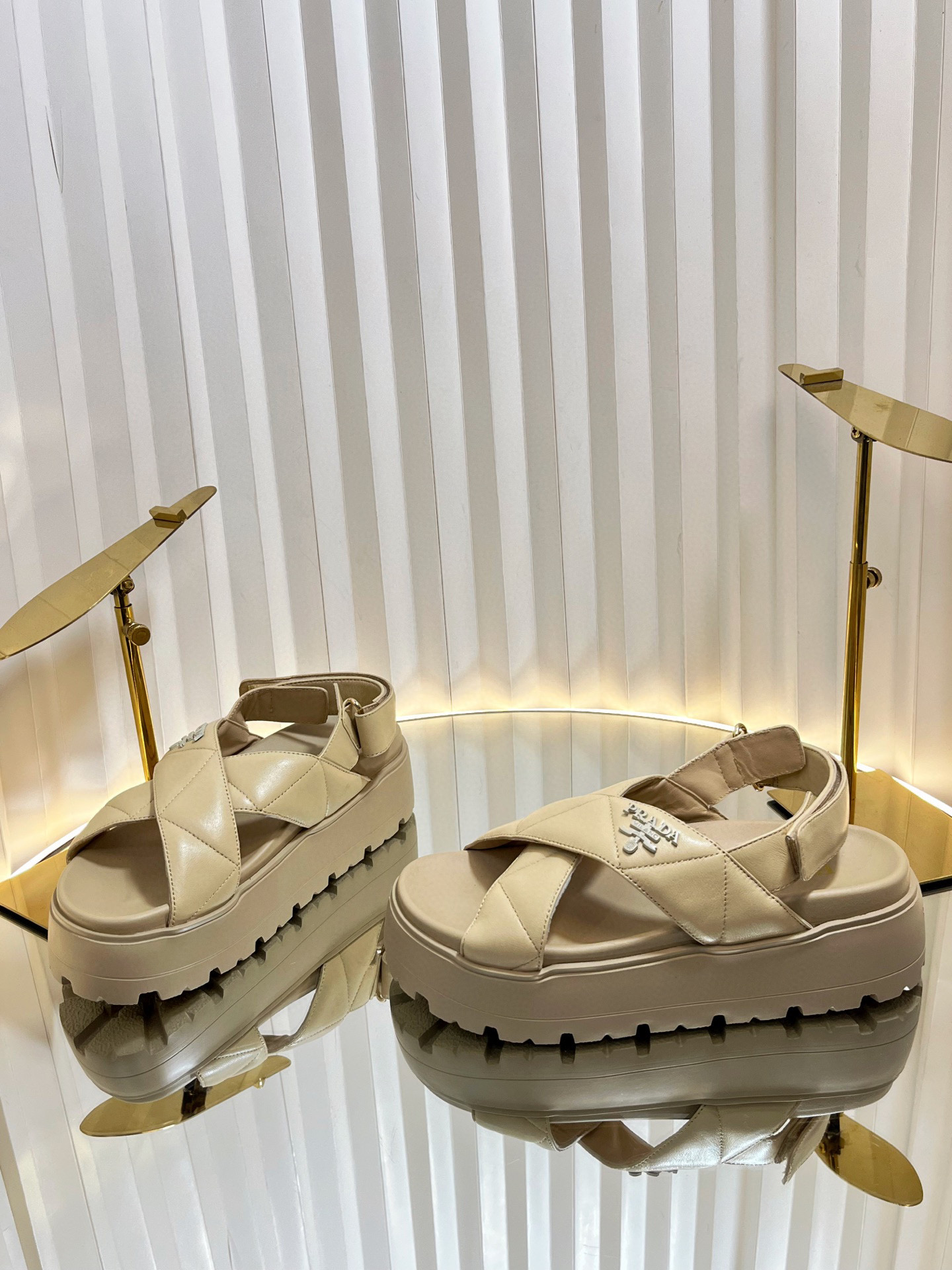 프라다 여자 샌들 5.5cm