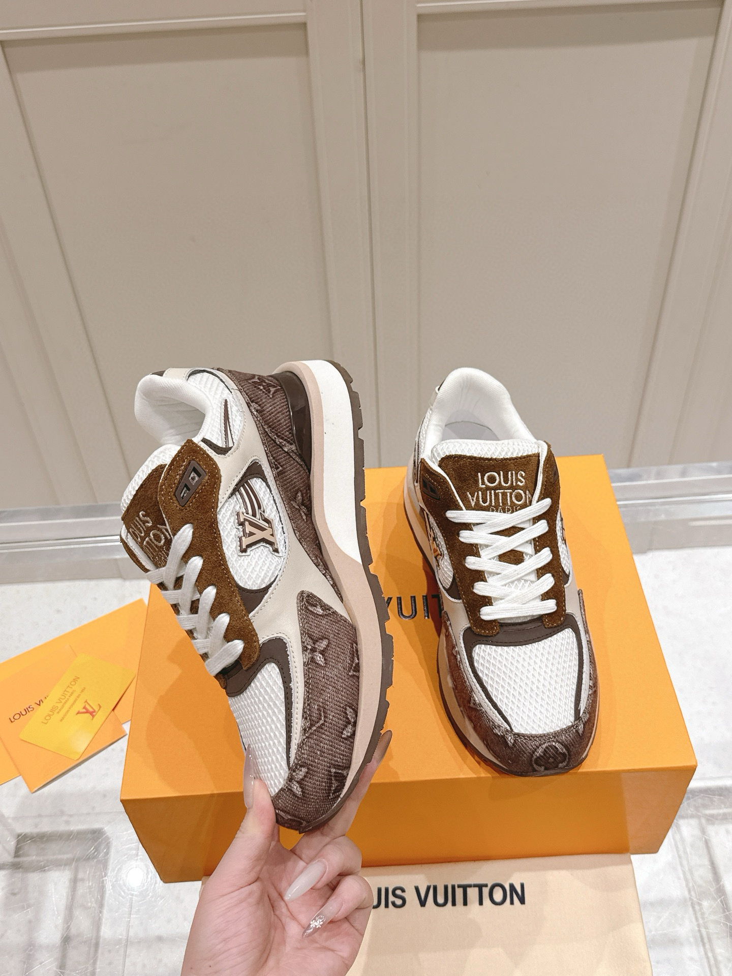 루이비통 4cm 남자 신발 운동화 스니커즈