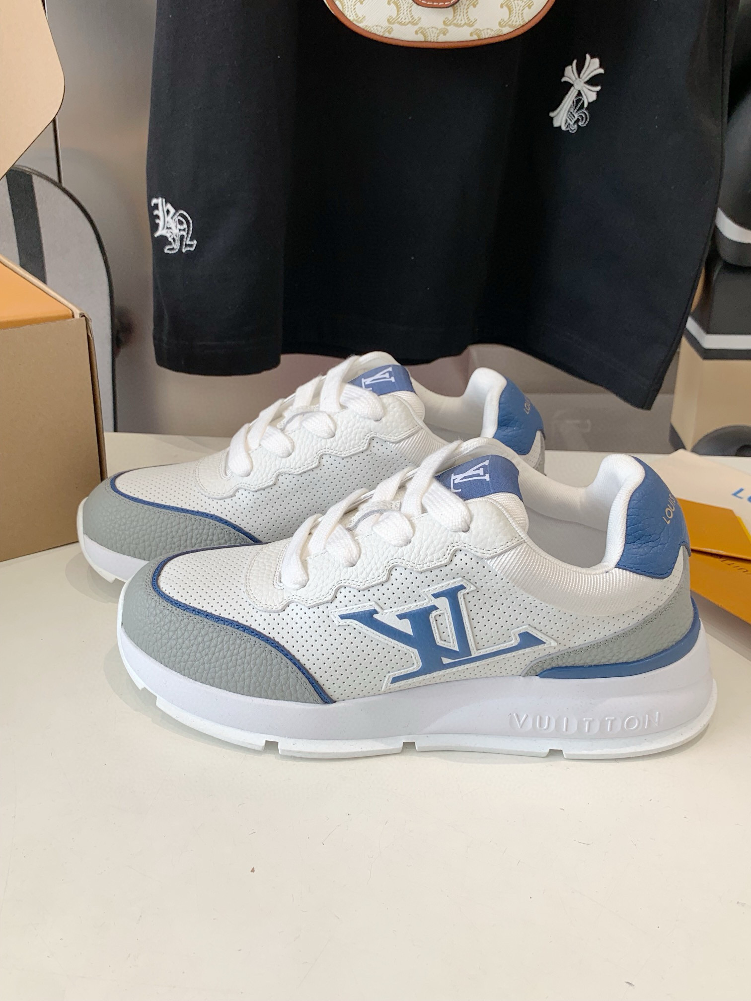 루이비통 4cm 남녀공용 신발 운동화 스니커즈