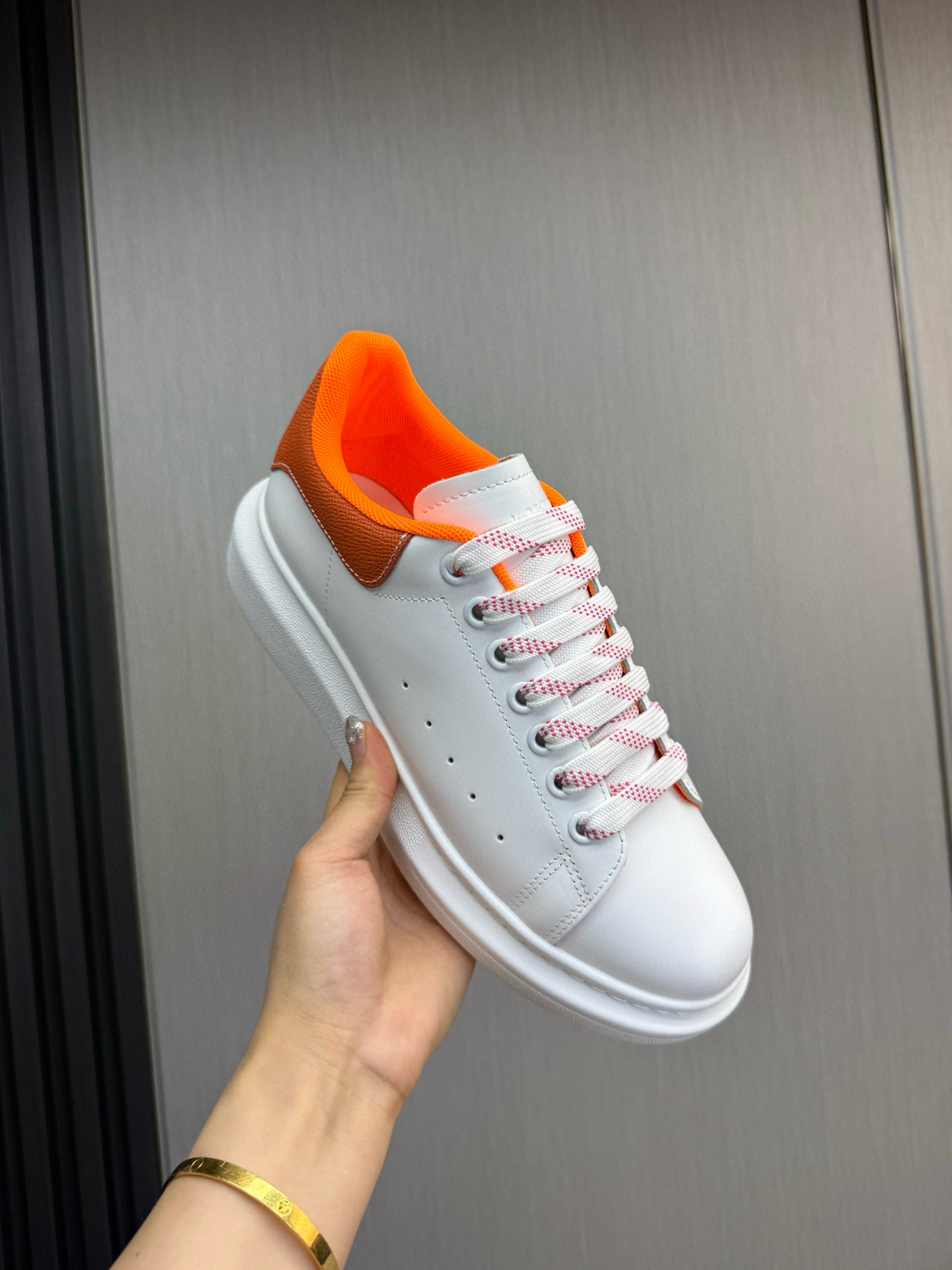 알렉산더 맥퀸 남녀공용 신발 운동화 스니커즈