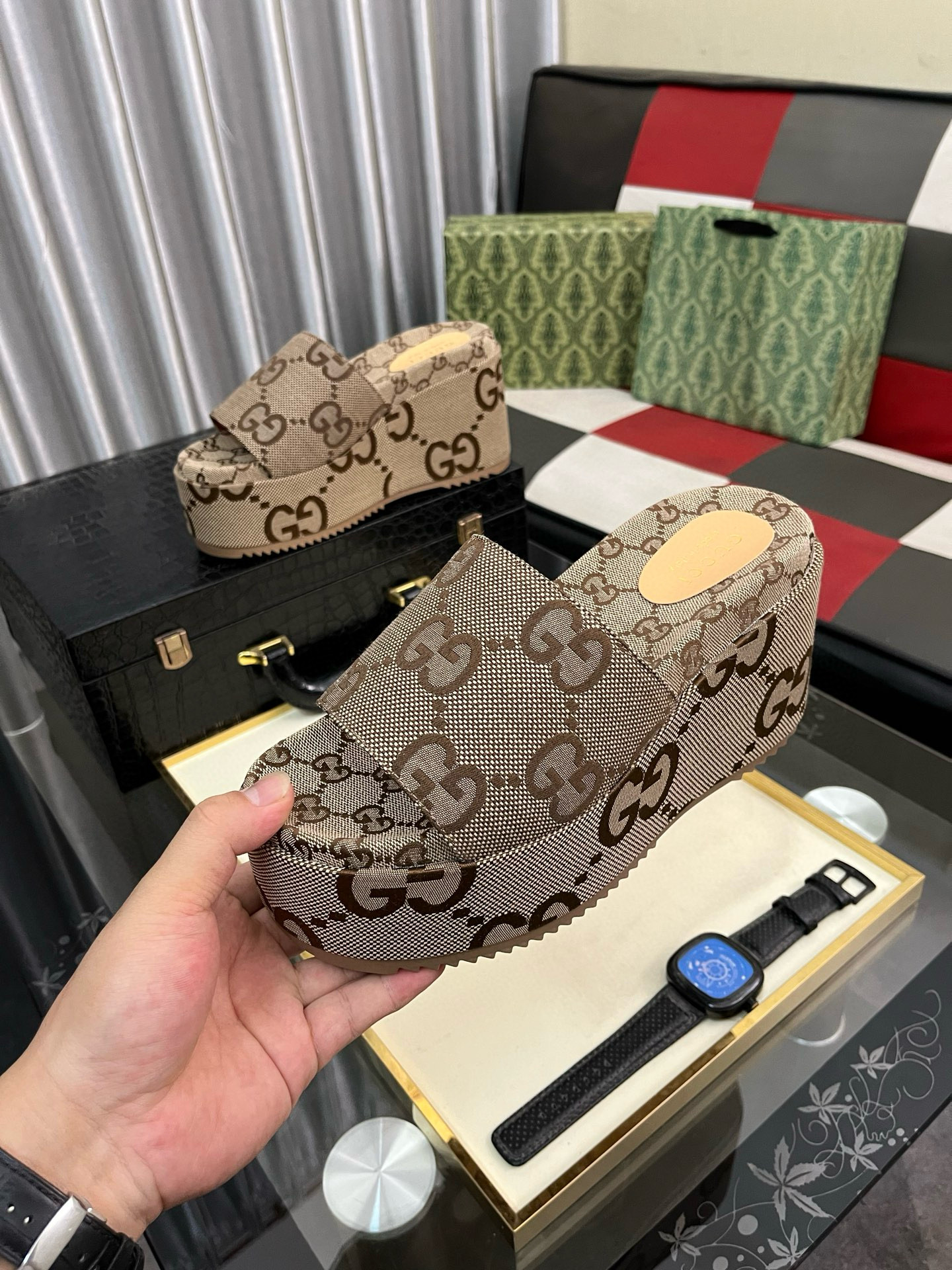 구찌 여자 슬리퍼