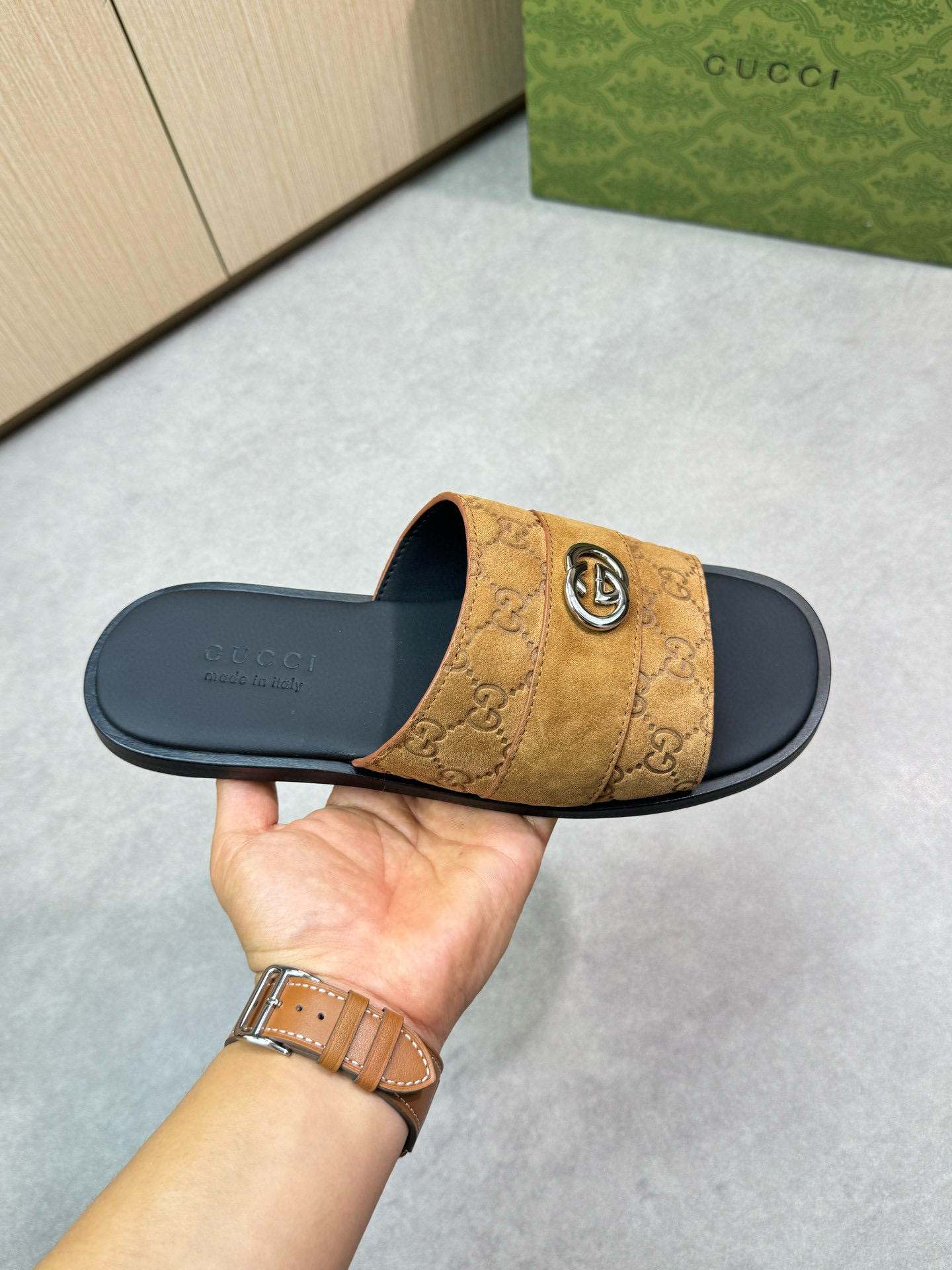 구찌 남자 슬리퍼