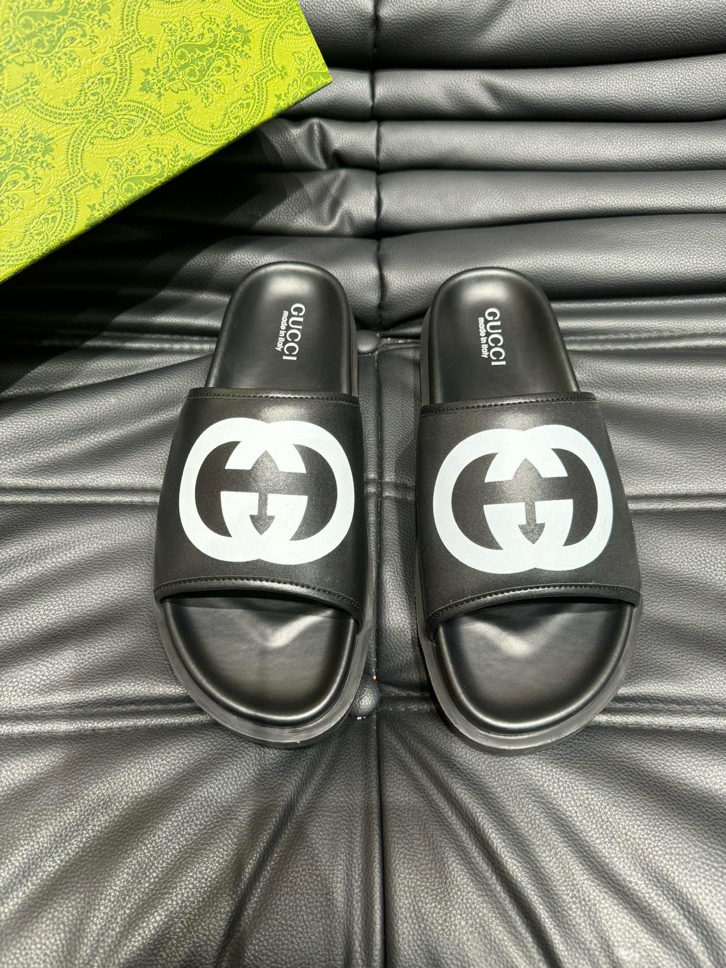 구찌 남자 슬리퍼
