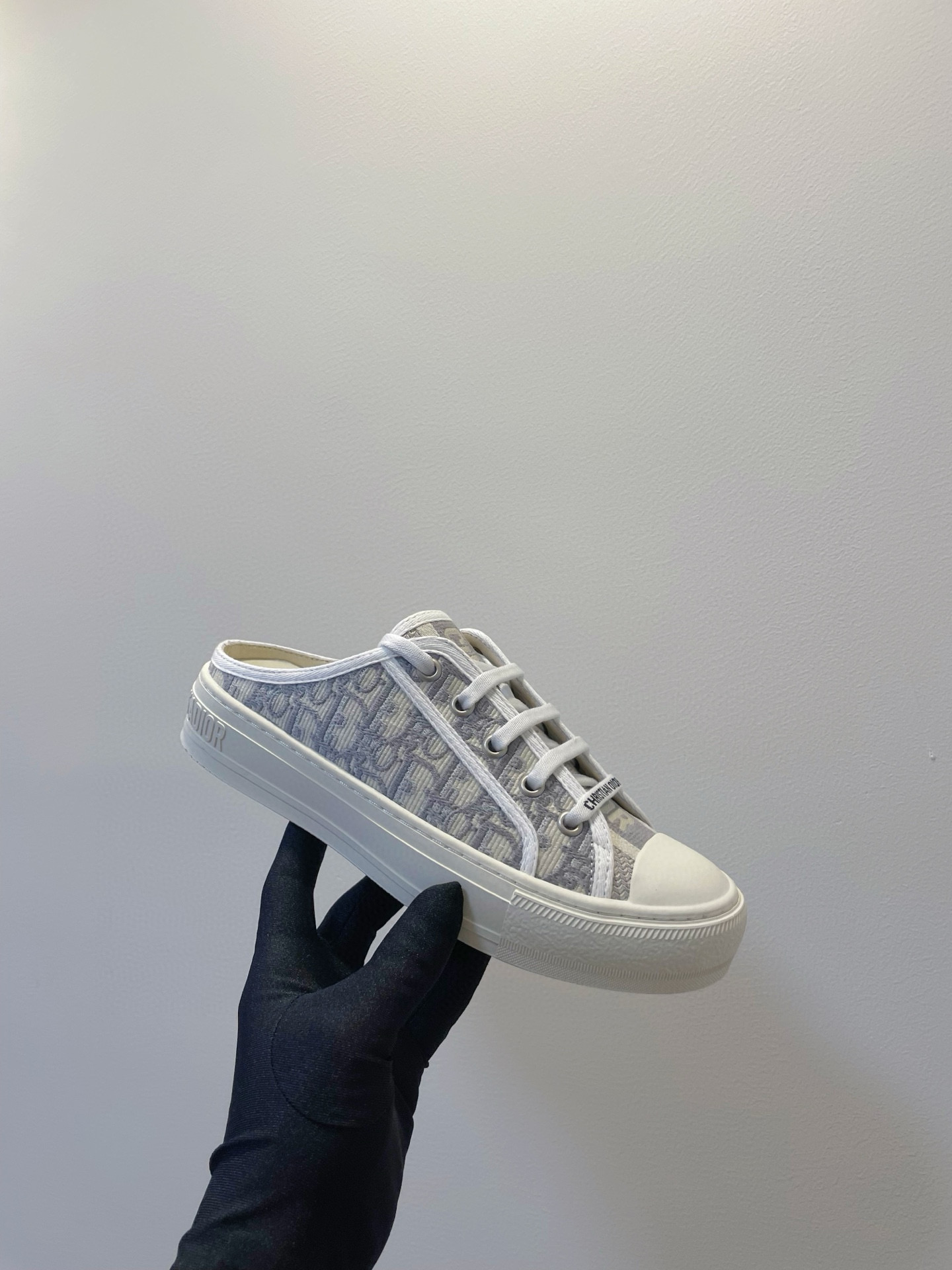 디올 여자 슬리퍼