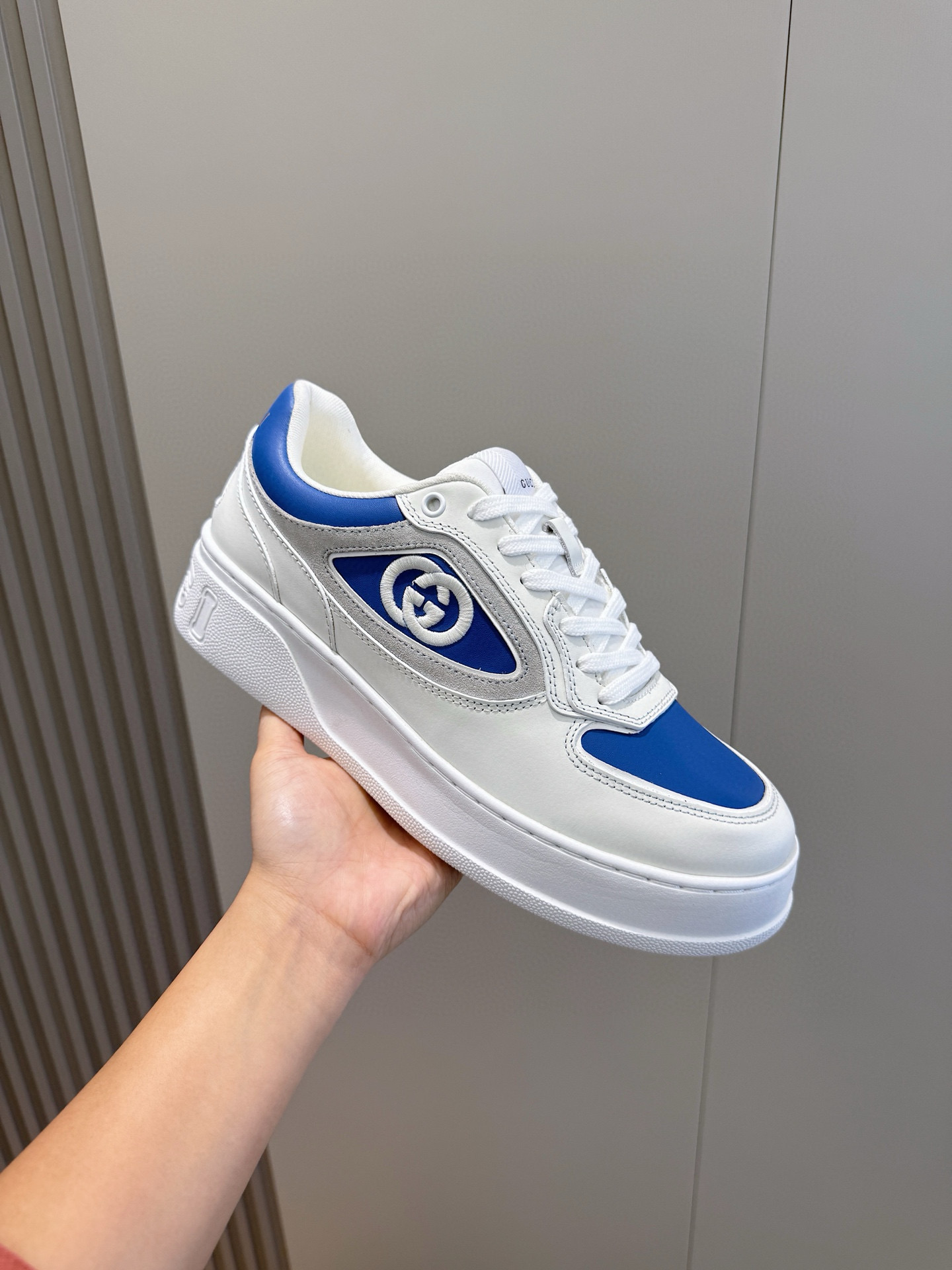 구찌 남녀공용 신발 운동화 스니커즈