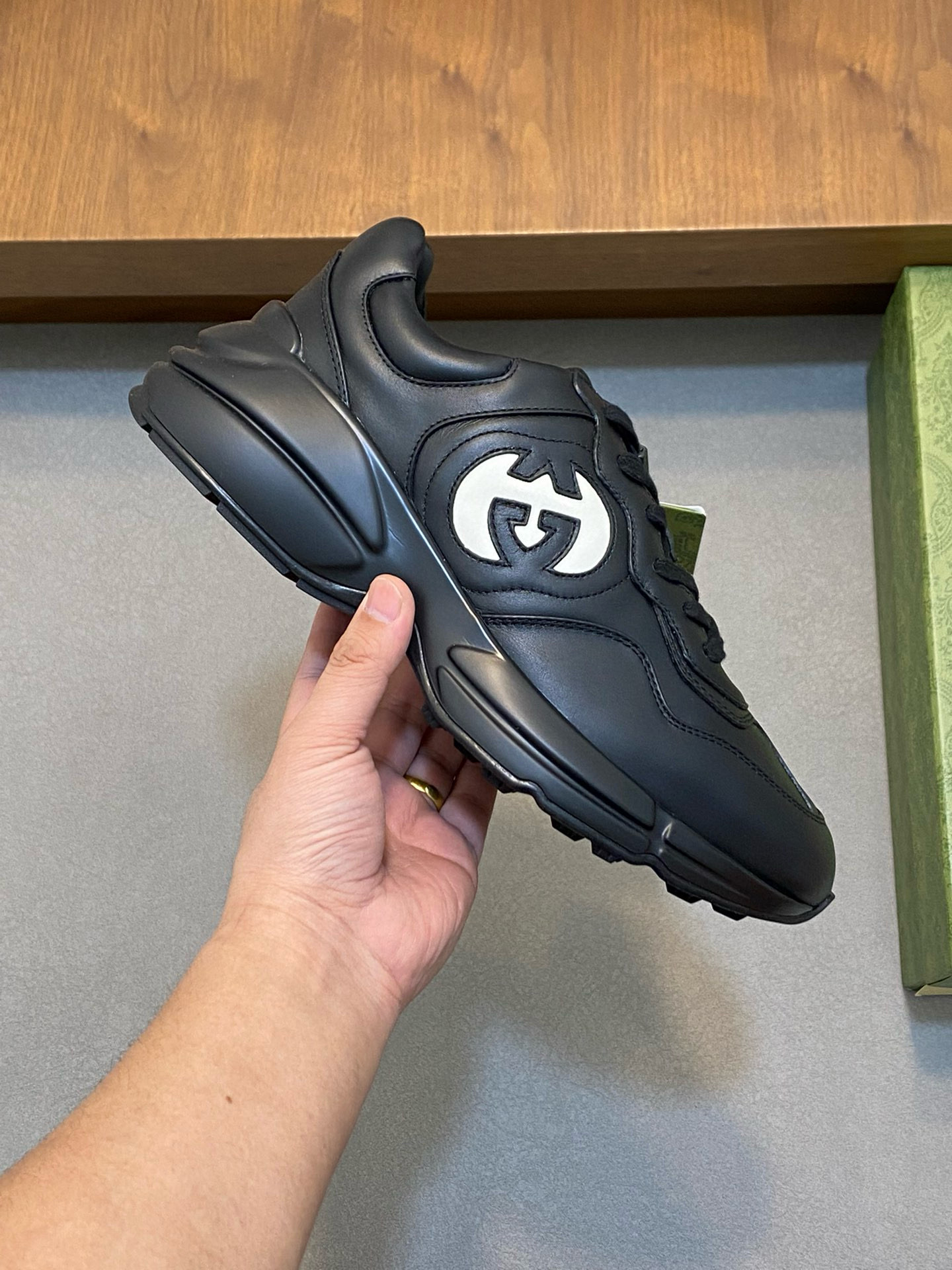 구찌 라이톤 남녀공용 신발 운동화 스니커즈