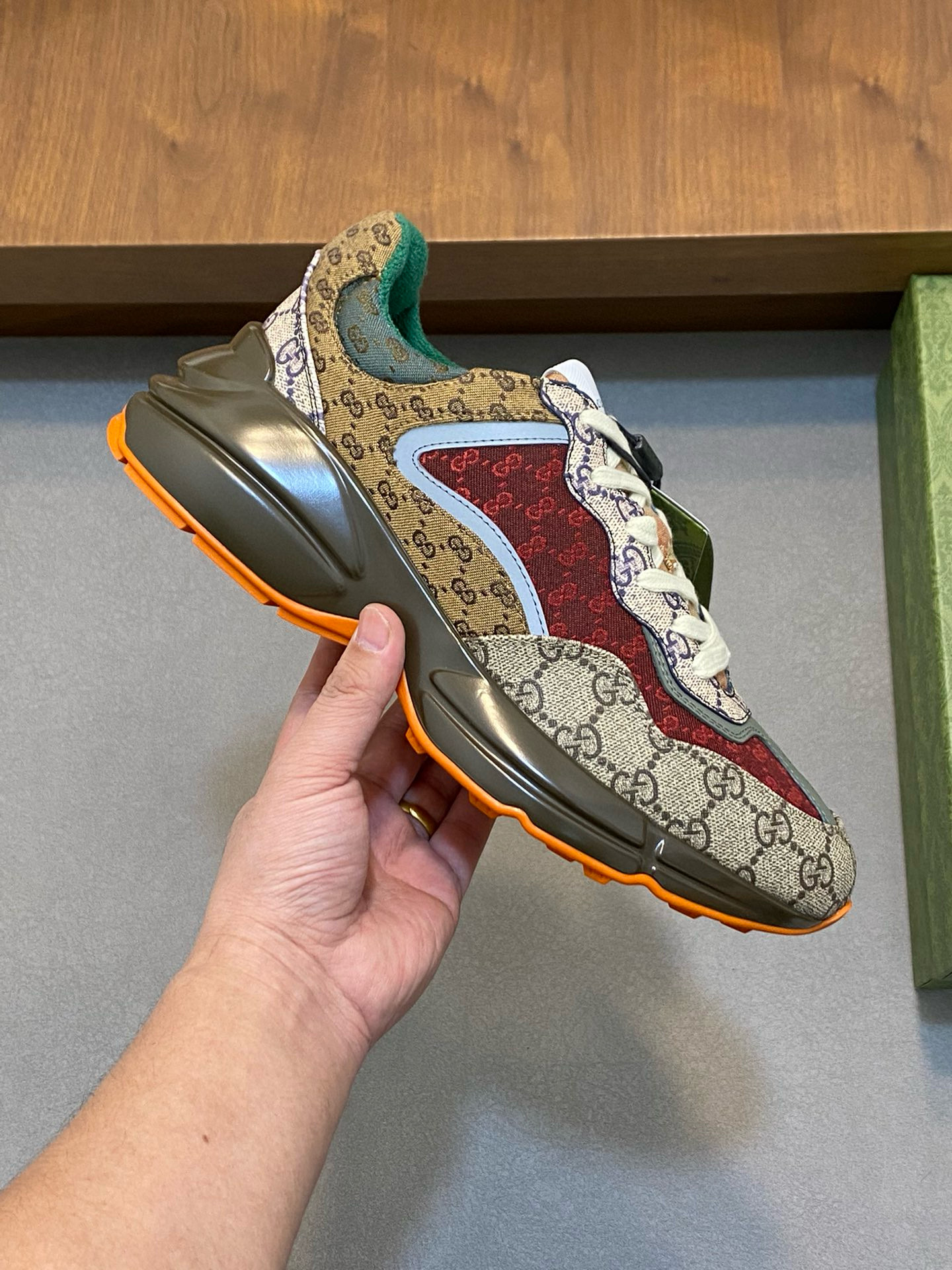 구찌 라이톤 남녀공용 신발 운동화 스니커즈