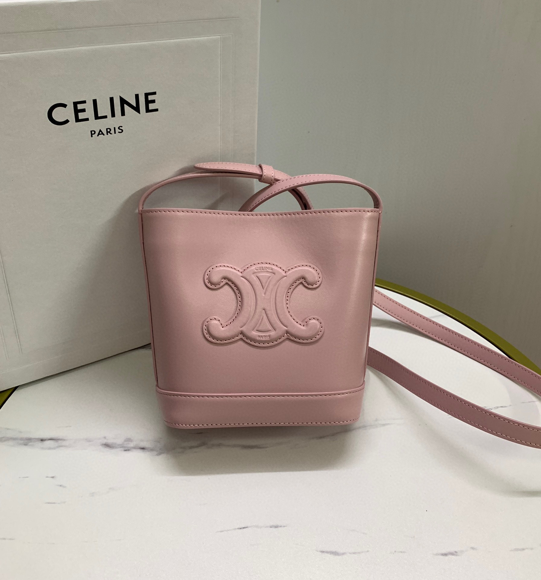 셀린느 여자가방 10L433