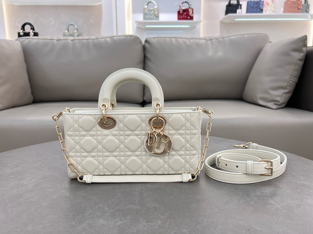 디올 M0540 레이디 백 여자가방